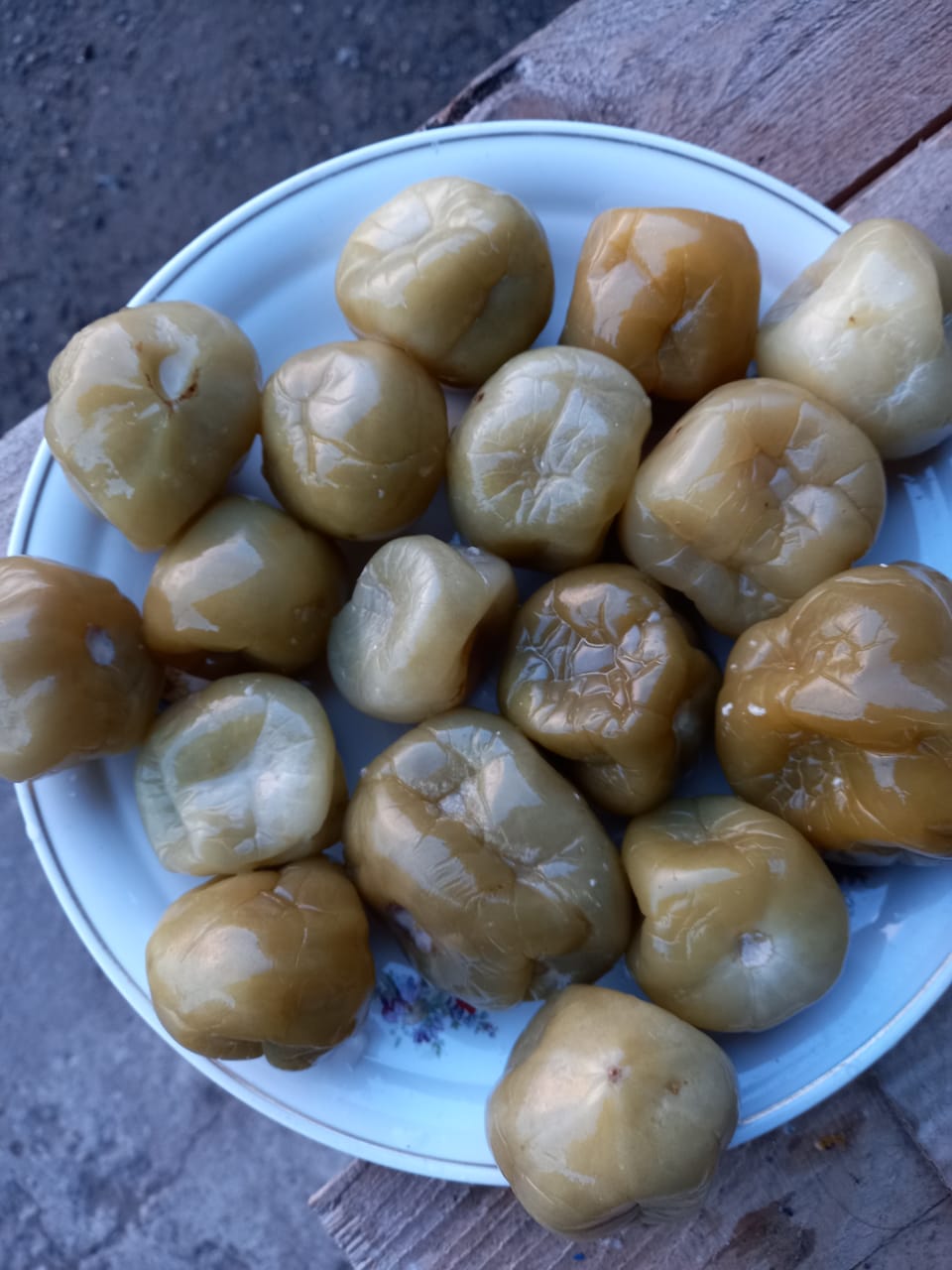 Помидоры зеленые продаю